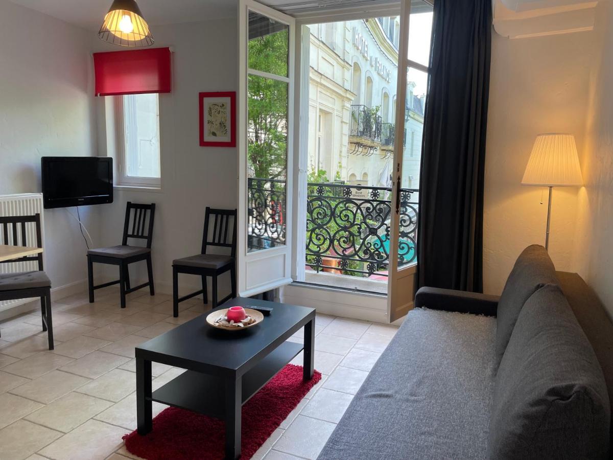 Appartement Coeur De Ville Шинон Экстерьер фото